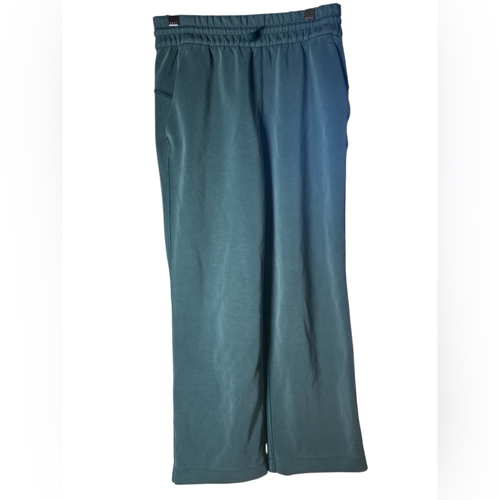 lululemon Softstreme Cropped Pant Dark Forest Size 4, 24” - Picture 4 of 6